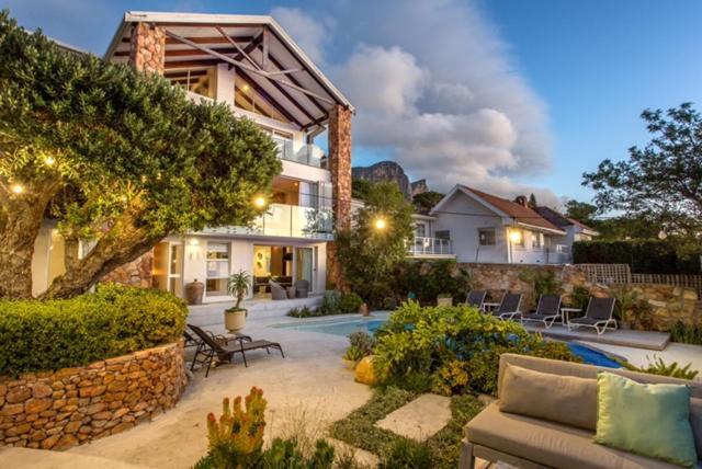 Far Horizons Camps Bay Hotell Kapstaden Exteriör bild
